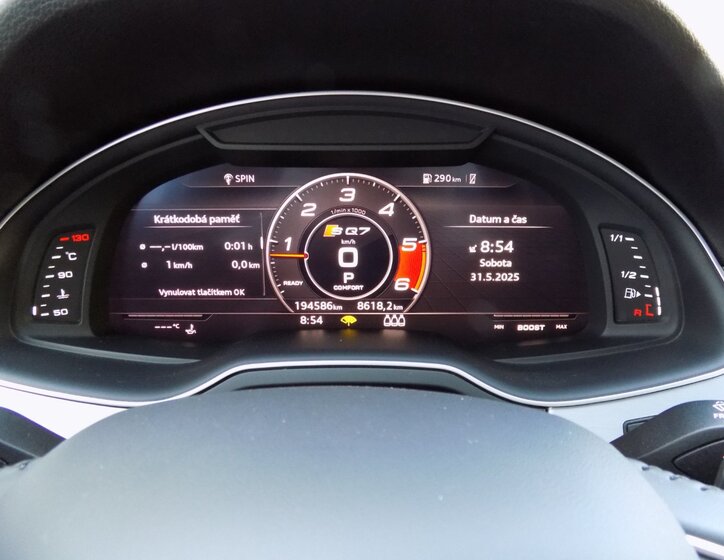 Audi SQ7 31