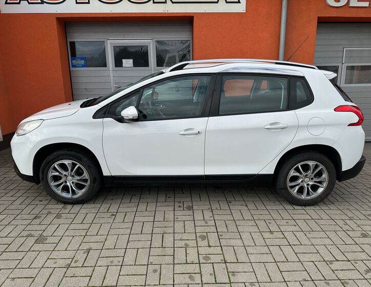Peugeot 2008 4