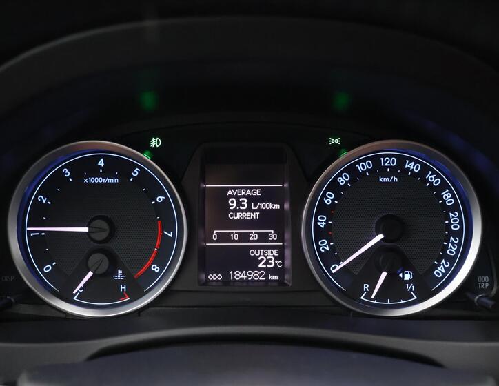 Toyota Auris 20
