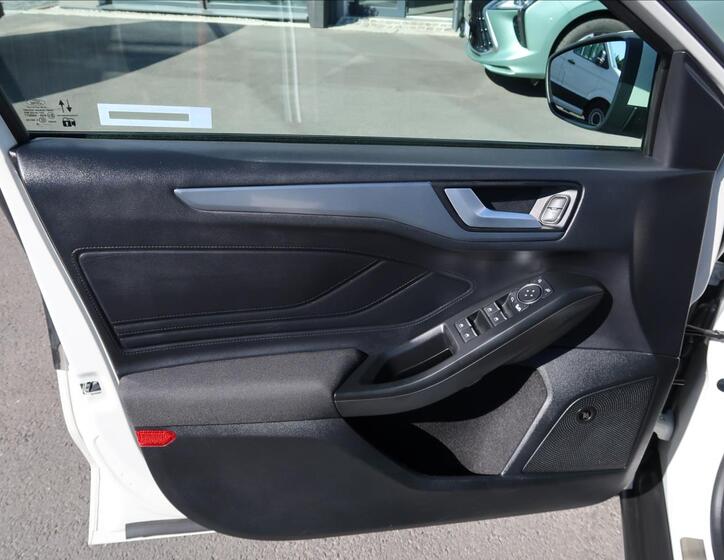 Ford Focus 21