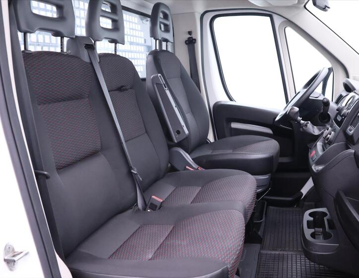 Peugeot Boxer 12