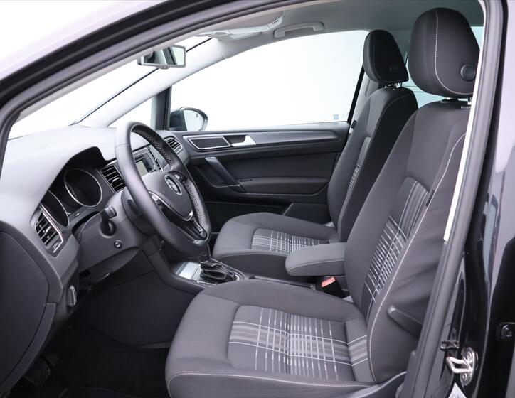 Volkswagen Golf Sportsvan 11