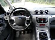 Ford Galaxy 19