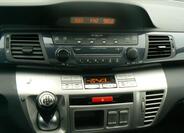 Honda FR-V 16