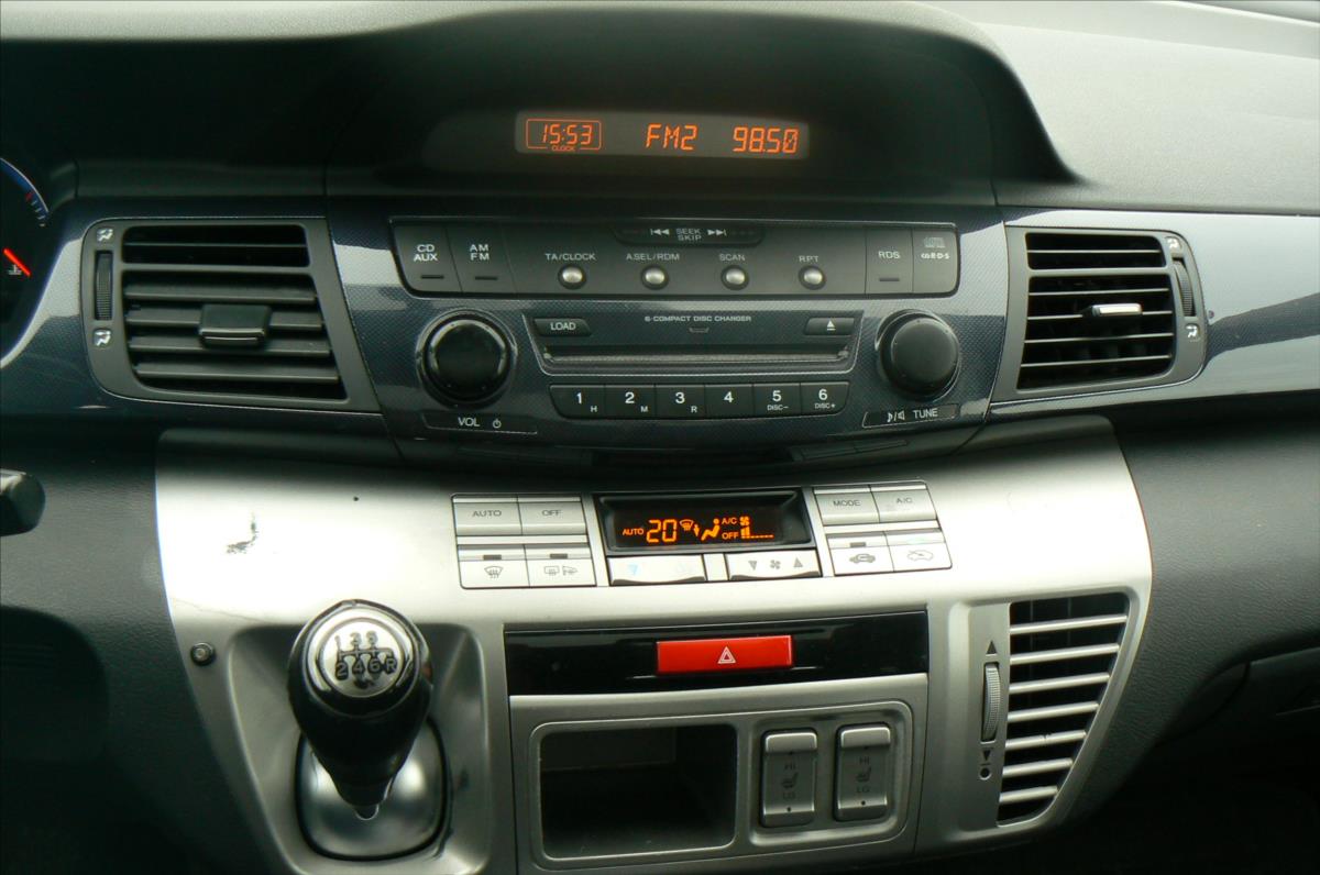 Honda FR-V