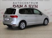 Volkswagen Touran 4