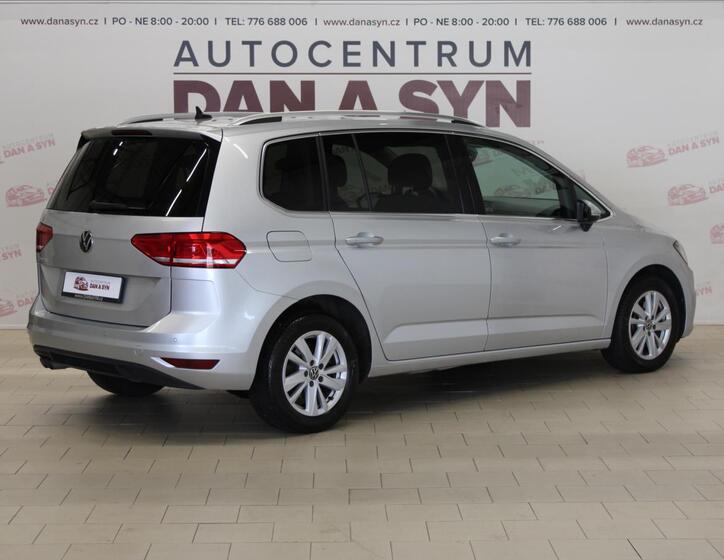 Volkswagen Touran 4