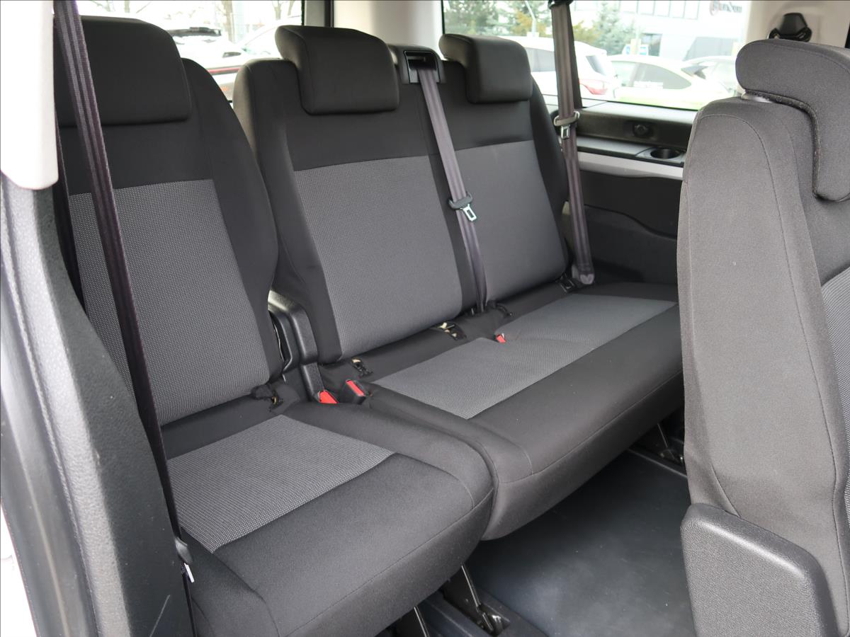 Peugeot Traveller