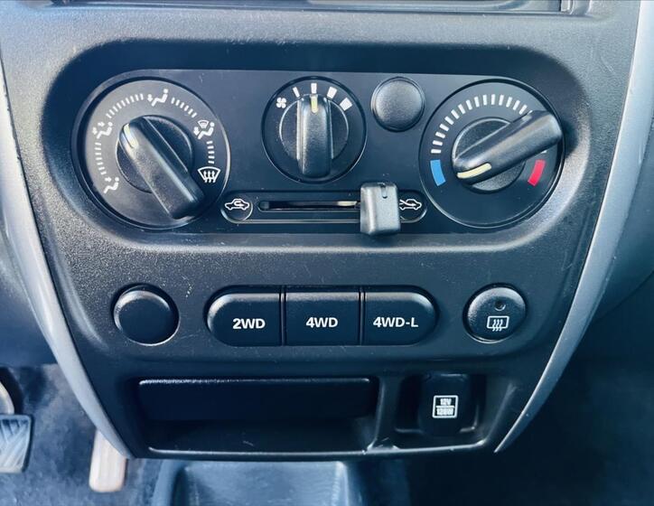 Suzuki Jimny 14