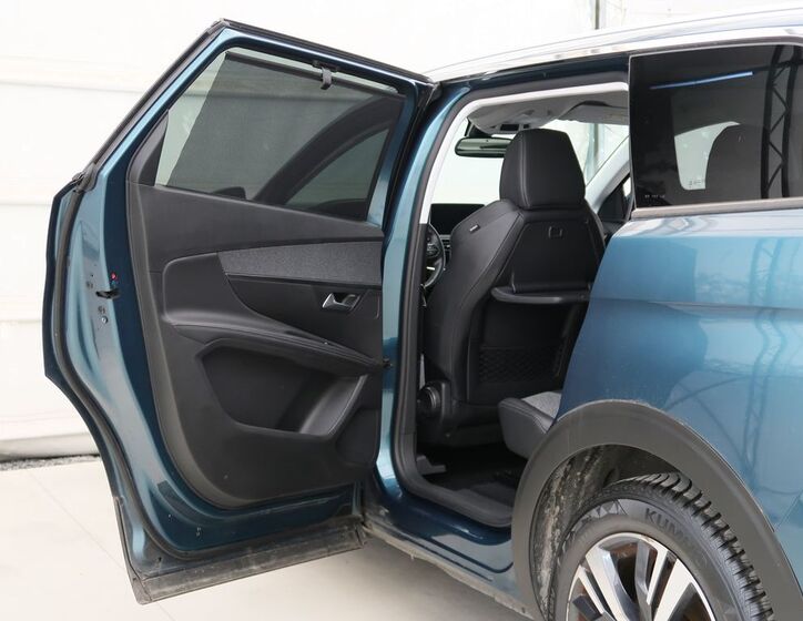 Peugeot 5008 9