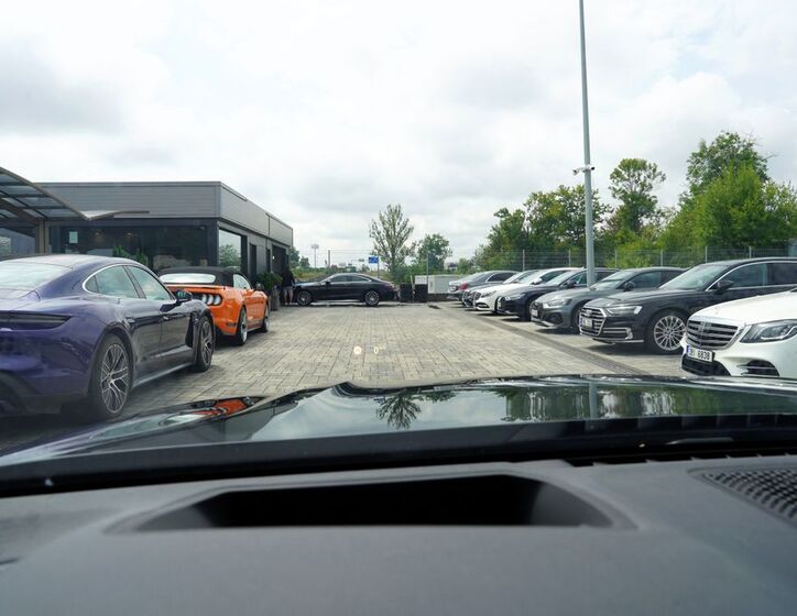 BMW Řada 7 42