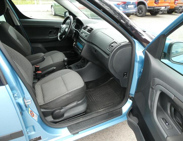 Škoda Roomster 22
