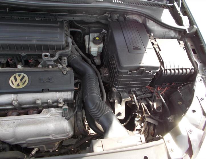 Volkswagen Golf 24