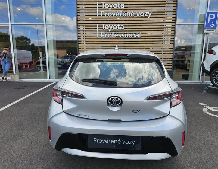 Toyota Corolla 14