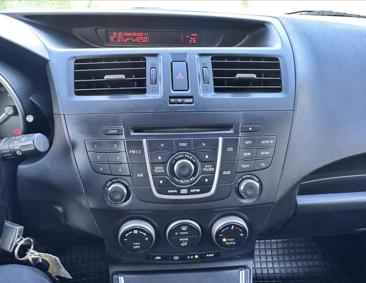 Mazda 5 16