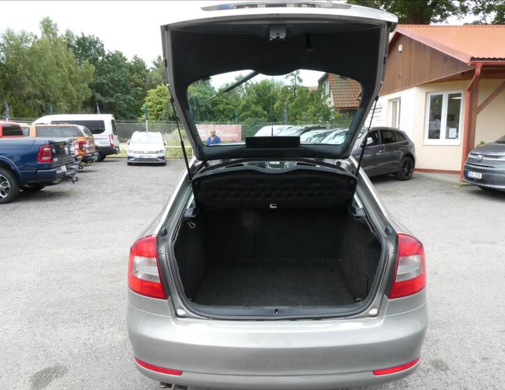 Škoda Octavia 23