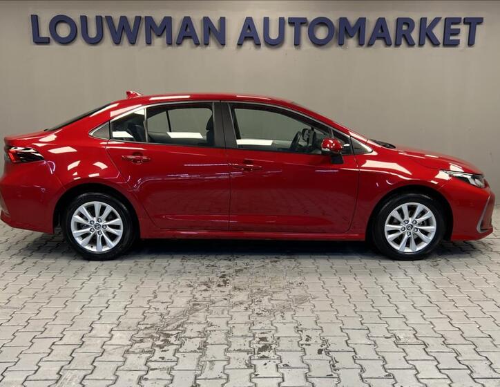 Toyota Corolla 16