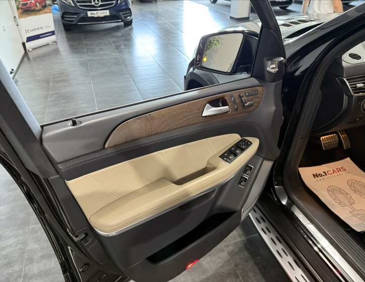 Mercedes-Benz GL 6