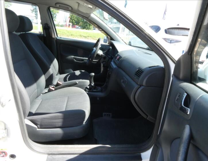 Škoda Octavia 16