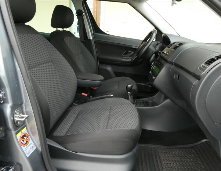 Škoda Roomster 22