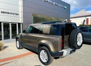 Land Rover Defender 6