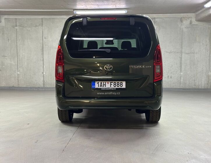 Toyota ProAce 6
