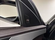 Audi A8 40
