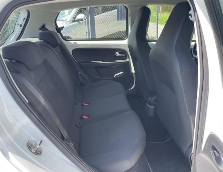 Volkswagen e-up! 33