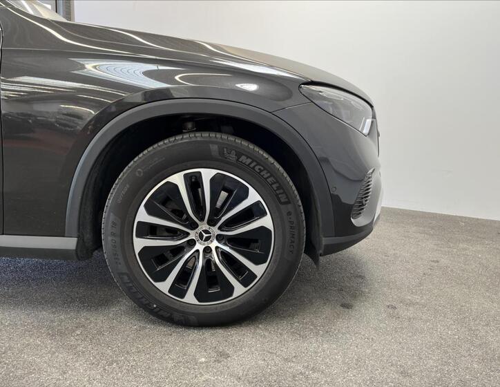 Mercedes-Benz GLC 22
