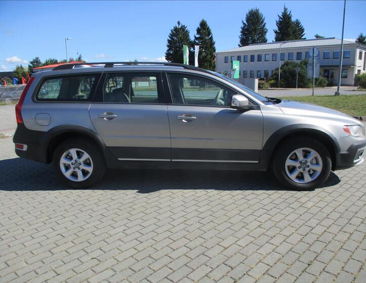 Volvo XC70 5
