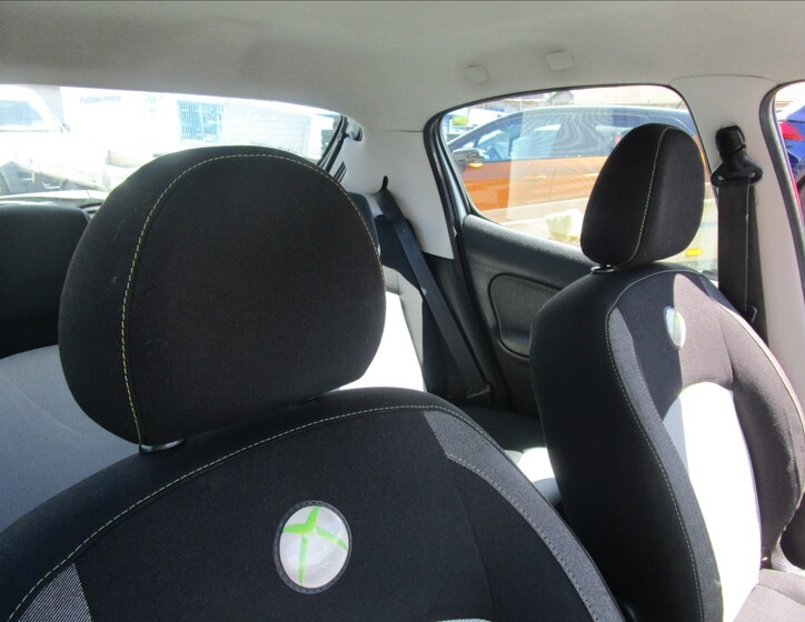 Peugeot 206 18