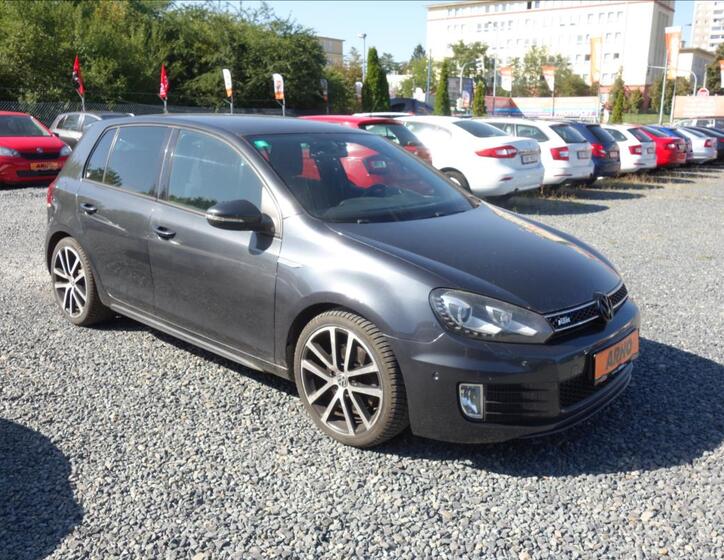 Volkswagen Golf 1