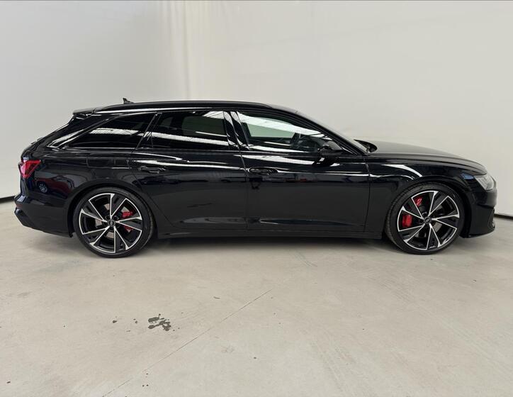 Audi S6 3