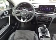 KIA XCeed 10