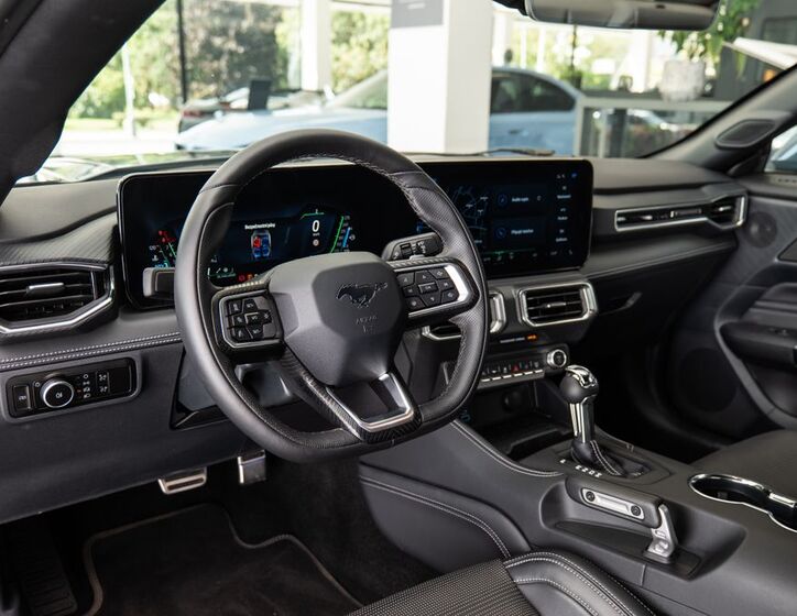 Ford Mustang 5