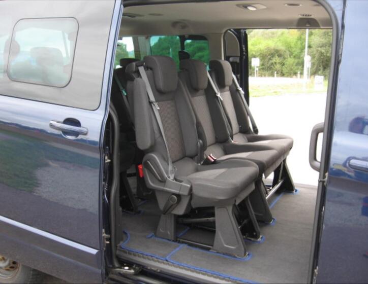 Ford Tourneo Custom 12