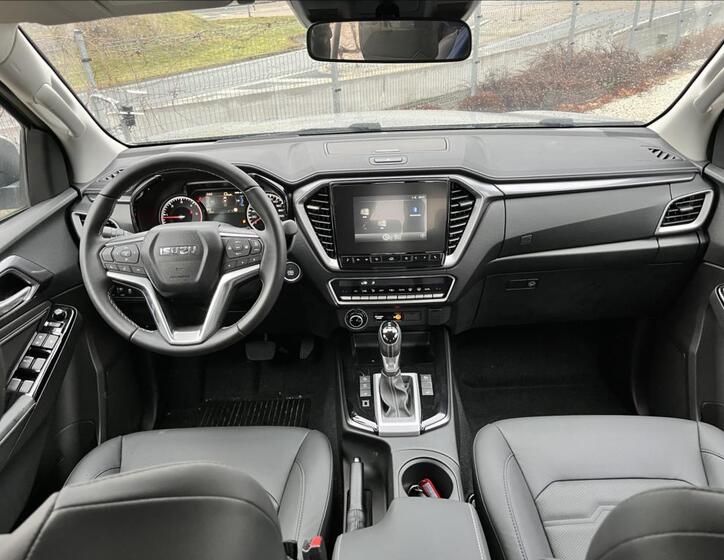 Isuzu D-Max 15