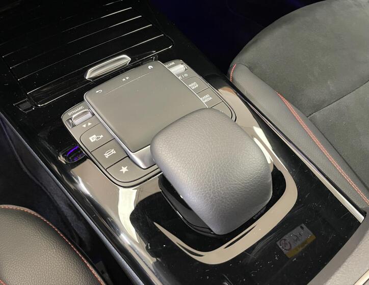 Mercedes-Benz CLA 19
