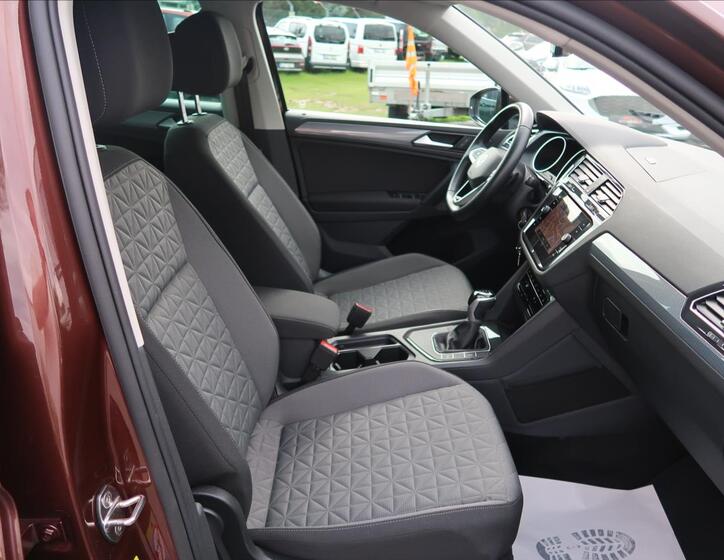 Volkswagen Tiguan 14