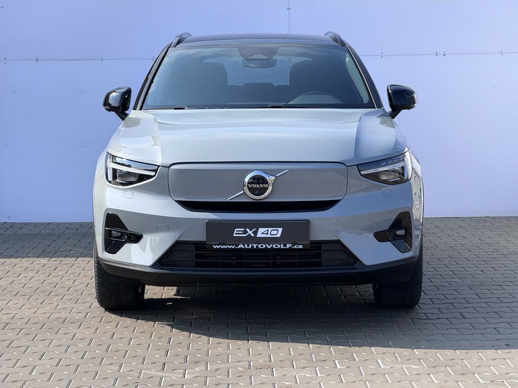 Volvo EX40