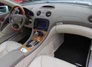 Mercedes-Benz SL 25