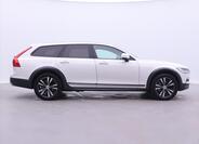 Volvo V90 8