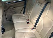 Porsche Cayenne 10
