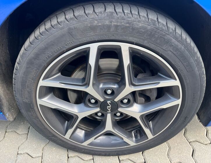 KIA Ceed 10
