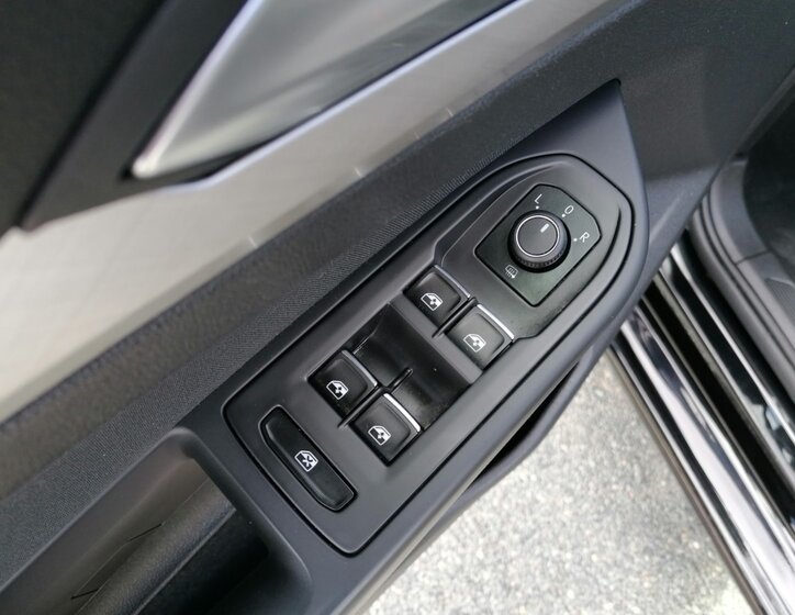 Volkswagen Golf 25