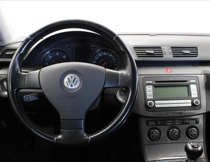 Volkswagen Passat 24