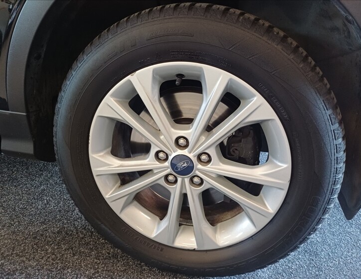 Ford Kuga 25