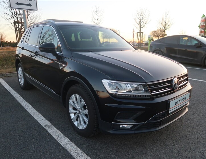 Volkswagen Tiguan 9