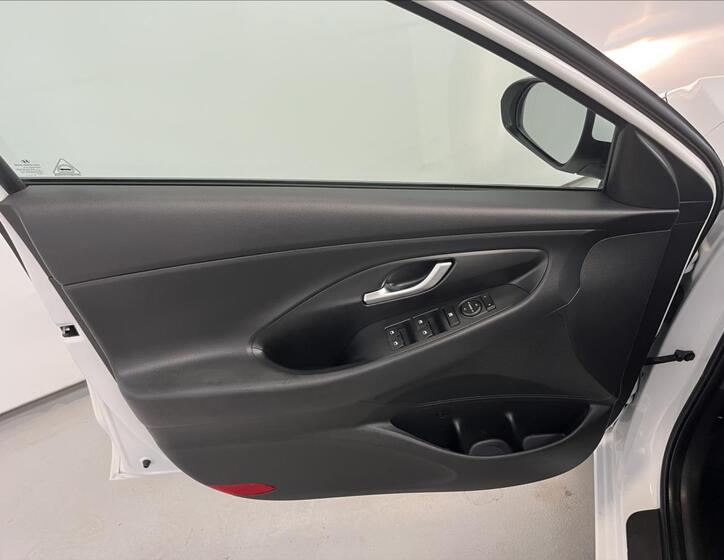 Hyundai i30 23