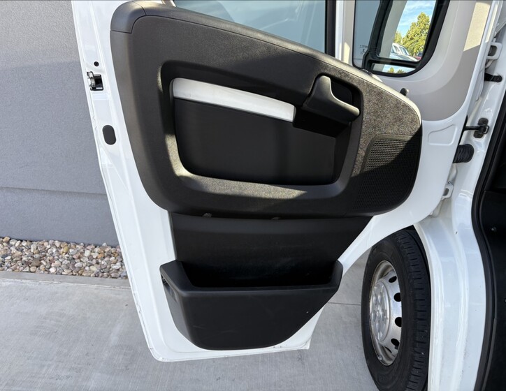 Peugeot Boxer 11